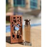 Fragrance World Francique 63,55 EDP 100 ml — товар и упаковка; очень крупный план; на белом фоне