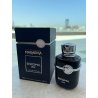 Fragrance World Enigma Une EDP 100 ml — toode stiliseeritud keskkonnas; väga lähivõte; õues; laiem kadreering