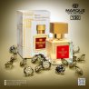Fragrance World Marque 150 EDP 25 ml — product en verpakking; zeer nabije close-up; op een donkere achtergrond