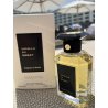 Fragrance World Vanilla So Sweet EDP 100 ml — produkts un iepakojums; ļoti tuvs plāns; uz balta fona; ļoti plašs kadrējums