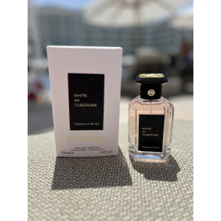 Fragrance World White As Tuberose EDP 100 ml — toote pakend; väga lähivõte; valgel taustal; lähim kadreering