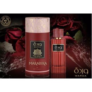 Lattafa Perfume WARDA Pieno pagrindo 100 ml — товар в стилизованной композиции; очень крупный план; с цветами