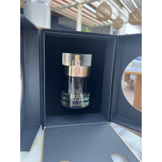 Fragrance World Expose EDP 100 ml — изображение товара; очень крупный план; на белом фоне; самый близкий кадр
