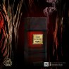 Oud Intense Saffron EDP 100 ml — productweergave; zeer nabije close-up; op een donkere achtergrond; ruimste kadrering