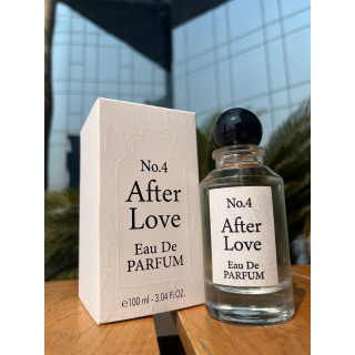 Fragrance World No.4 After Love EDP 100 ml — produkt i en stylad miljö; mycket tät närbild; på en träyta