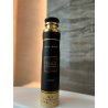 Lattafa Perfume KHAMRAH 300 ml — изображение товара; очень крупный план; на белом фоне; средний план