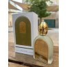Musky Series murky dawn EDP 100 ml — toode stiliseeritud keskkonnas; väga lähivõte; puitpinnal; lähedane kadreering