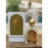 Fragrance World Musky Series murky dawn EDP 100 ml — toode stiliseeritud keskkonnas; väga lähivõte; puitpinnal; laiem kadreering