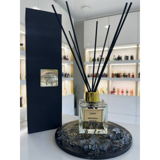 MARABIKA GANY EDP 100 ml — Produkt von vorn; sehr nahe Detailaufnahme; auf weißem Hintergrund